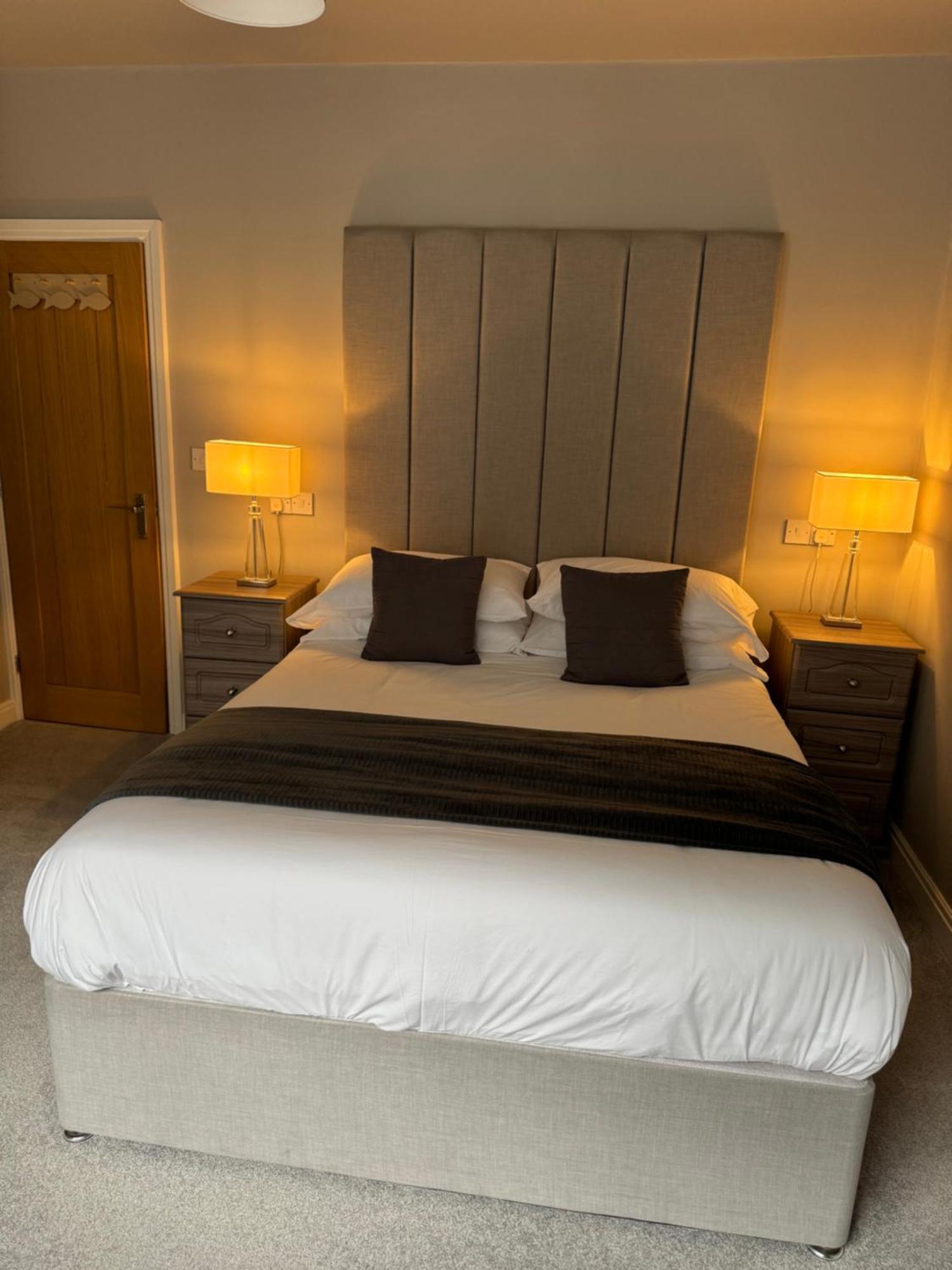 Beach House Apartment On Ground Floor With Sea View - Pet Friendly Cleveleys Kültér fotó