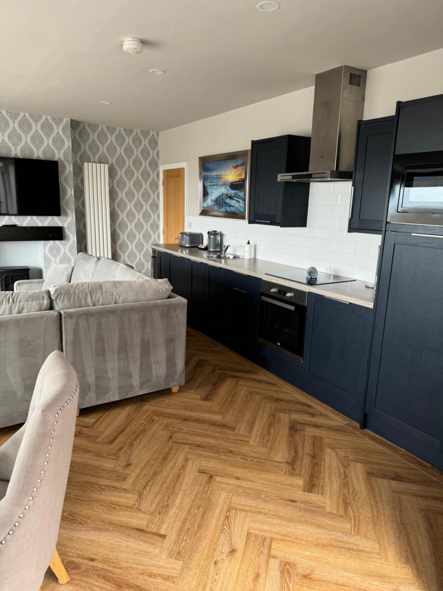 Beach House Apartment On Ground Floor With Sea View - Pet Friendly Cleveleys Kültér fotó